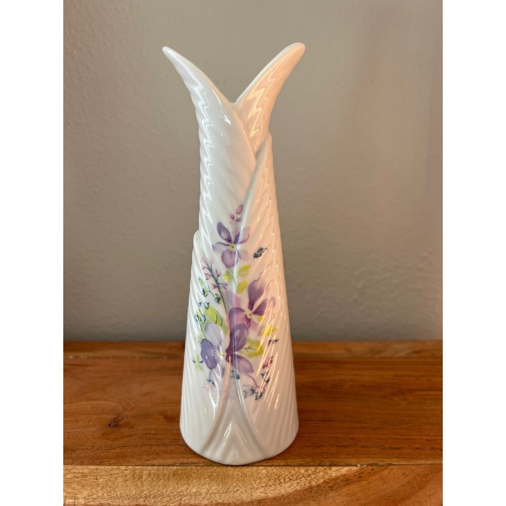 Vintage Glass Vase With Violet Floral Design and Scalloped Trim Propagation